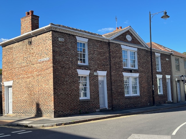 picture of house and offices